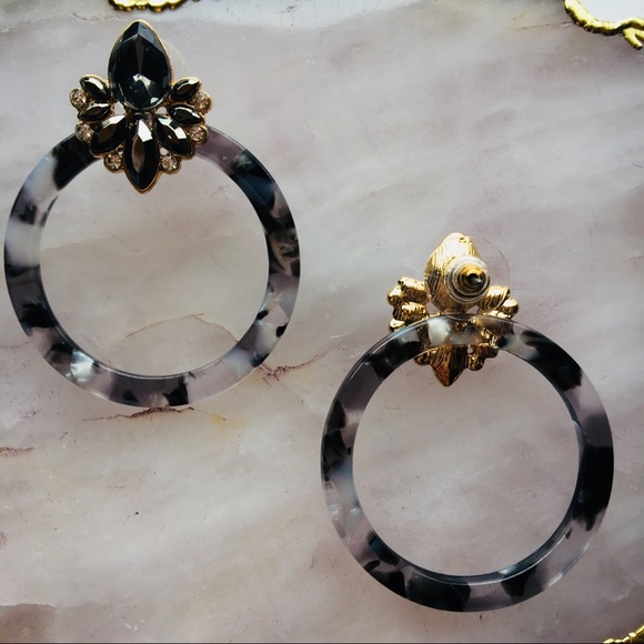 Acrylic and jeweled forward facing hoops - Picture 3 of 4